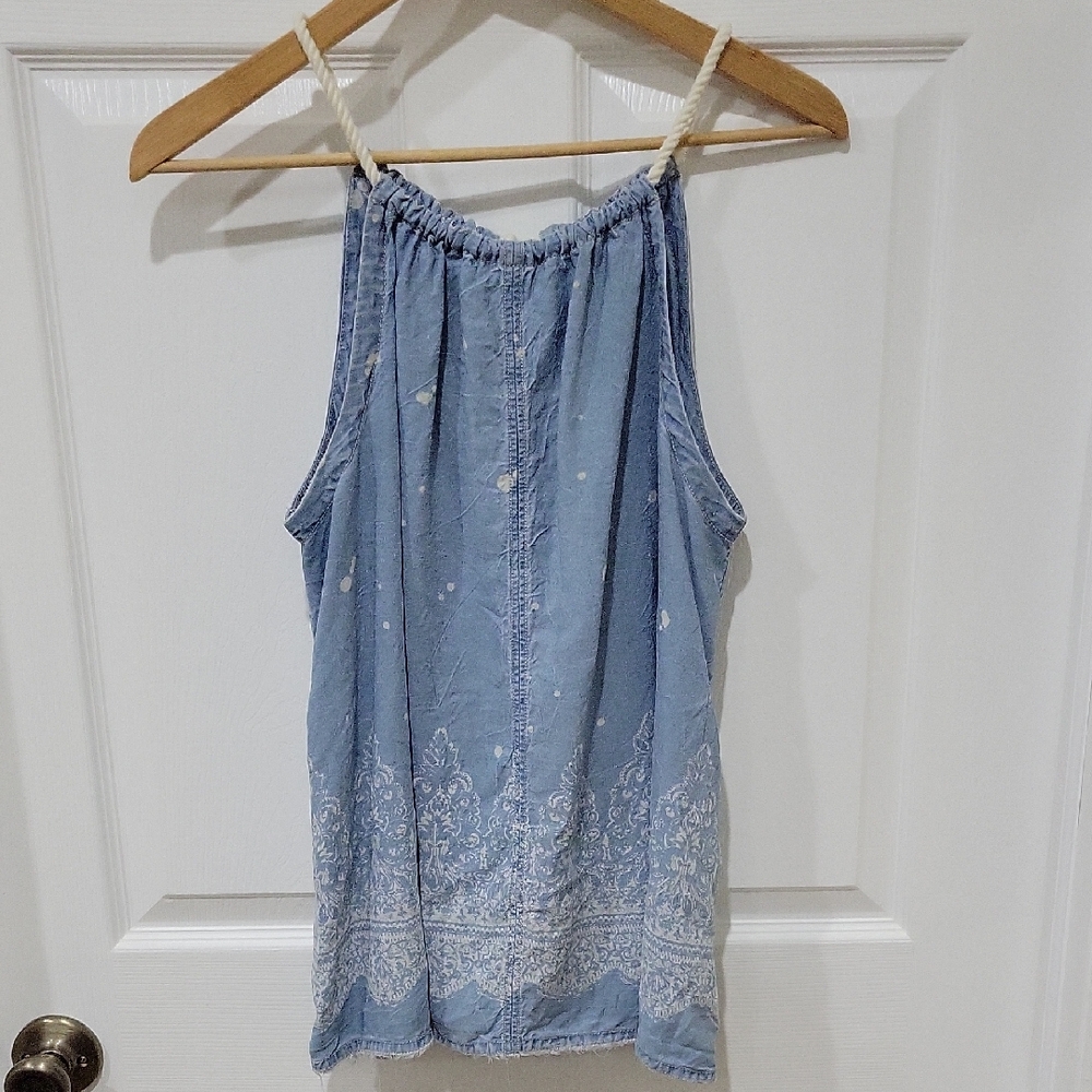 HOLDING HORSES Light Blue Camisole with White Accents